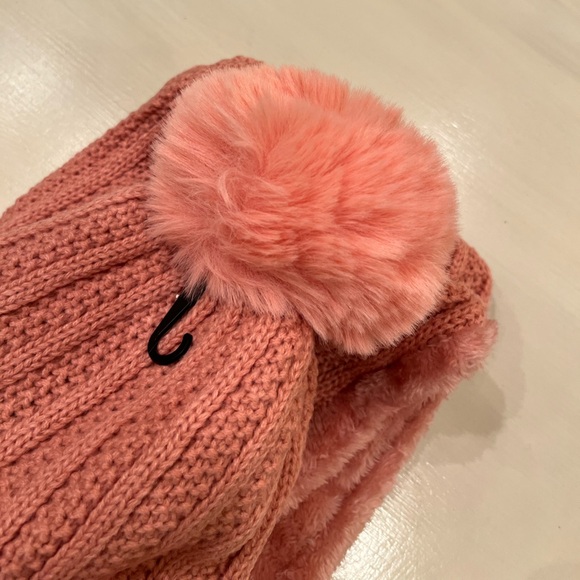 COPY - UGG Winter pink pom pom hat infinity scarf  glove set NWT - Picture 2 of 5